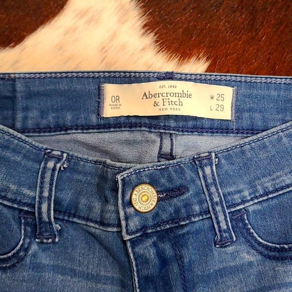 Abercrombie & Fitch Skinny Jeans - Picture 6 of 8